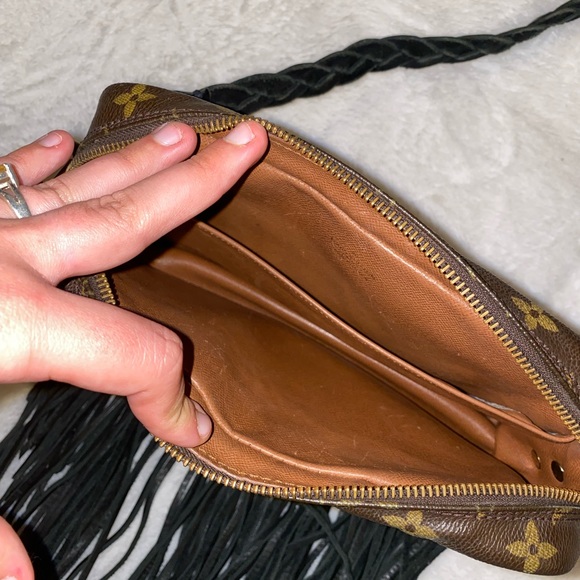 Vintage boho bags— refurbished Louis Vuitton bag - Picture 2 of 4